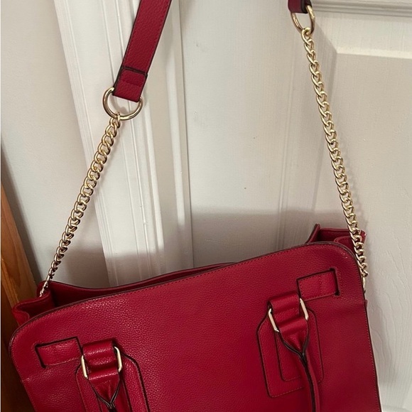 Red Handbag - Picture 3 of 4